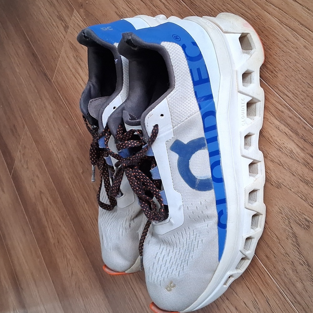 Stylish Mens/Womens Sneakers in Blue and Orange - Picture 2 of 9